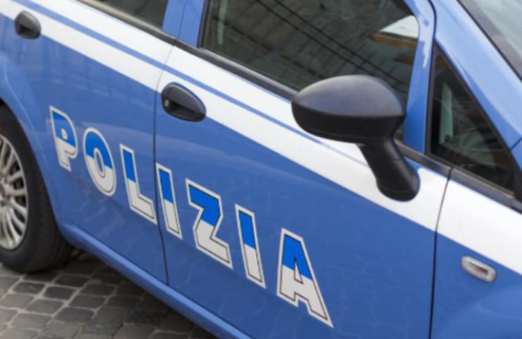 Polizia indaga 