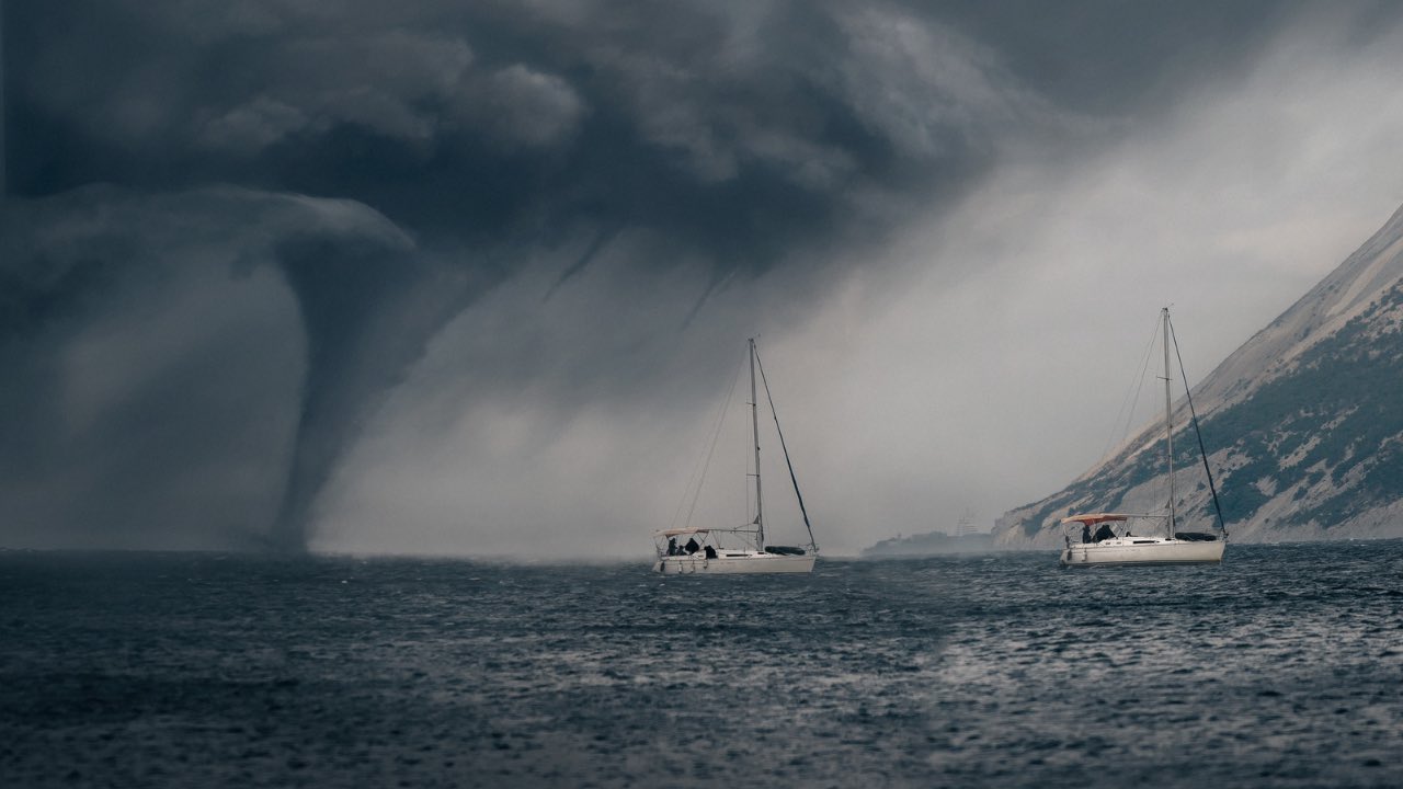 28 maggio, tromba d'aria al Lago Maggiore