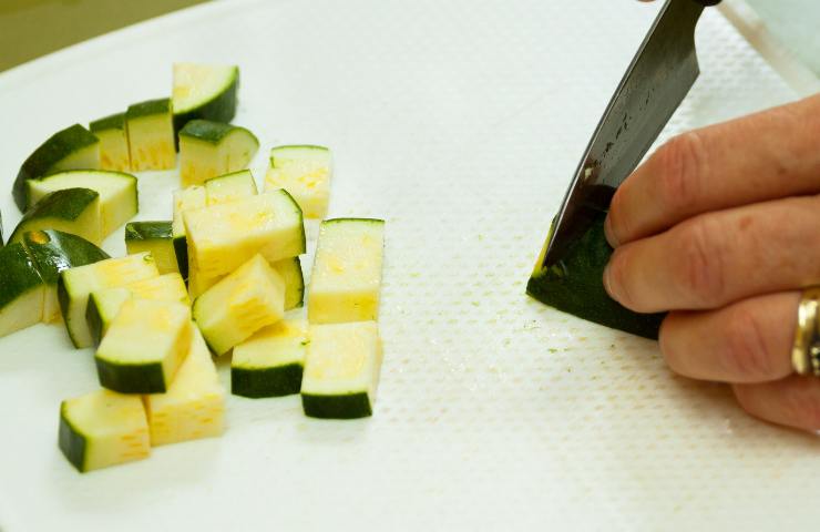 Come tagliare bene le zucchine