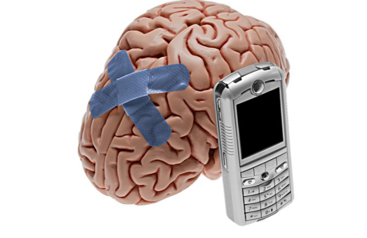 danni al cervello causati dal cellulare