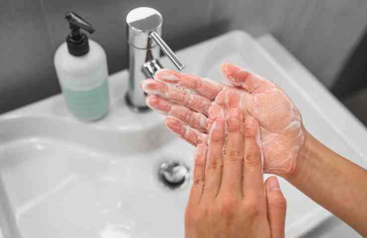 come asciugare le mani