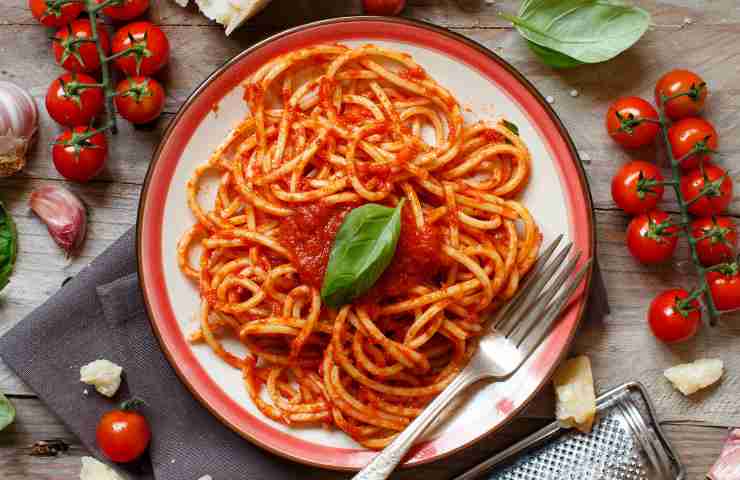 spaghetti aglio, olio e peperoncino