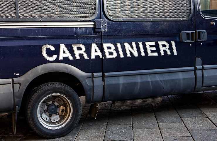 Macchina dei carabinieri