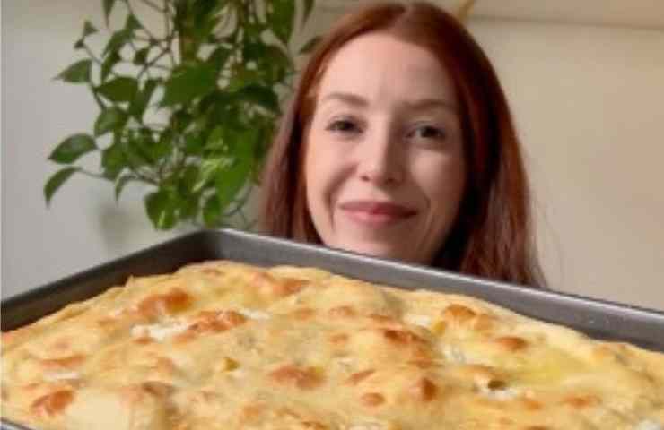 Focaccia vegana al formaggio la ricetta