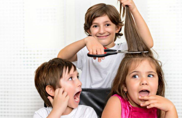 Tagliare i capelli a casa: ecco come fare